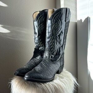 women’s black Bronco cowboy boots
